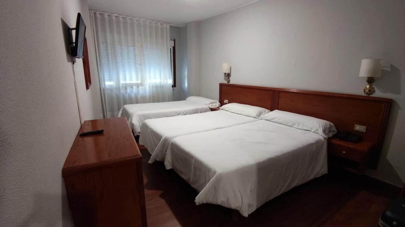 Hotel Maycar โอโกรูญา ภายนอก รูปภาพ